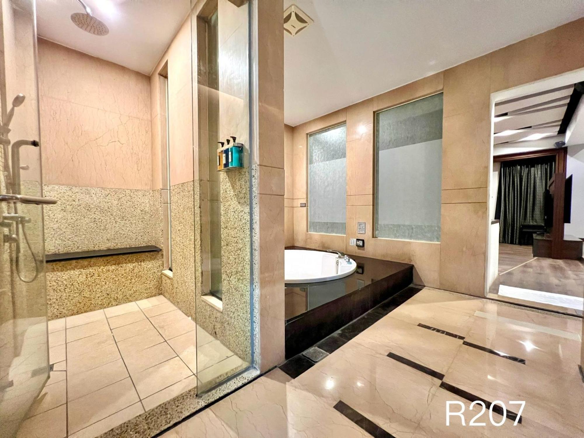 Cigar Motel Тайнань Экстерьер фото