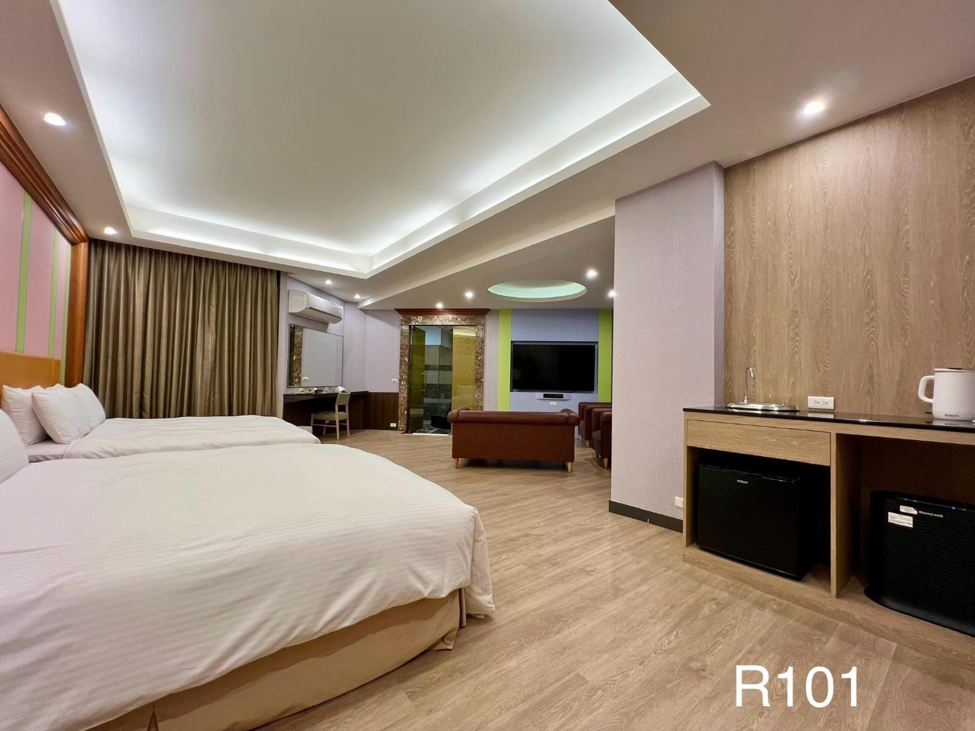 Cigar Motel Тайнань Экстерьер фото